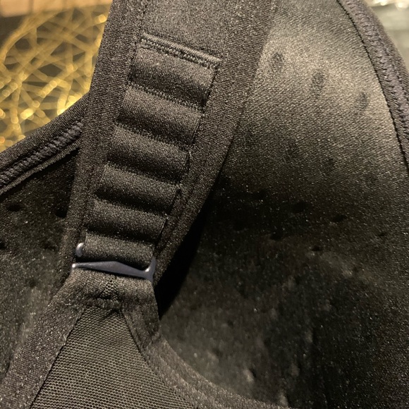 Live Active High Impact Sports Bra 38H - Picture 7 of 7